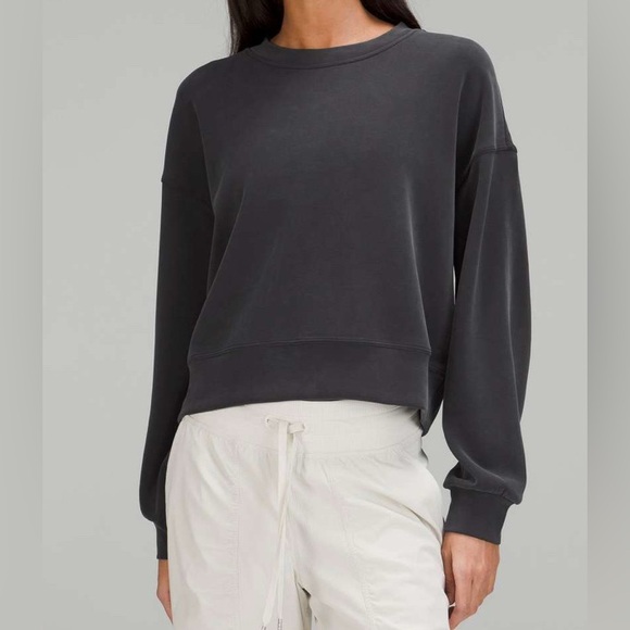 lululemon athletica Tops - NWOT Lululemon Softstreme Perfectly Oversized Cropped Crew